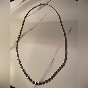 RARE FIND Vintage Sarah Coventry Silvertone Triangle/Geometric Link Necklace